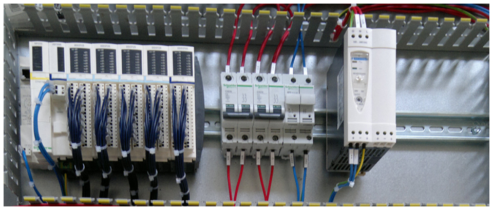 quadri elettrici di automazione industriale con PLC